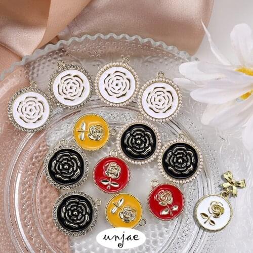 Retro Black and White Pearl Camellia Rose Alloy Pendant DIY Handmade Earrings Jewelry Necklace Bracelet Accessories Material