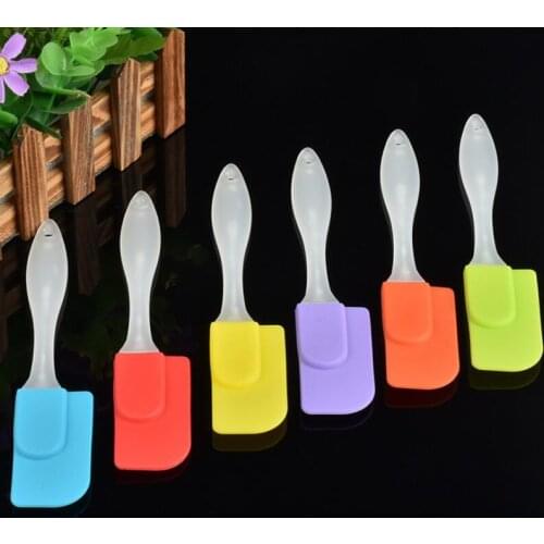 Mixed colors Kitchen utensil personalized silicone brush spatula cookie spatula with plastic handle LX8783
