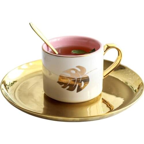 Luxury Ceramic Tea Coffee Cup and Saucer Reusable Coffee Cups Set Modern Golden Tasse A Cafe Ceramique Home Drinkware QAB50BZ