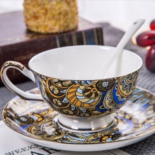 European Bone china coffee set Top Grade Porcelain coffee cup and saucer Luxury Gifts Pearl glaze