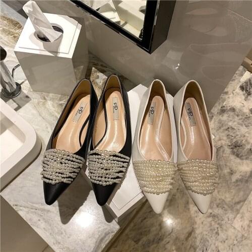 Elegant String bead ballerina women shoes sneakers shallow slip on loafers woman flats sweet pointed toe pearl moccasins 2021