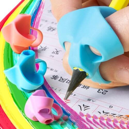 3pcs Pen Holder Novelty Childrens Pen Holder Orthosis Student Stationery Beginners Learn To Write with A Pen Artifact Pencil
