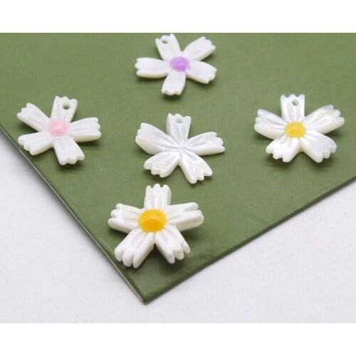 50pcs/lot )High Quality Pink/Purple/Green /Yellow 15mm New American shell spiny sunflower five petals diy jewelry accessories