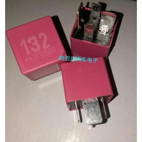 1pc New original for Mercedes-Benz glc200 glc260 C180 C200 C260 C300L relay 132 ++171852D
