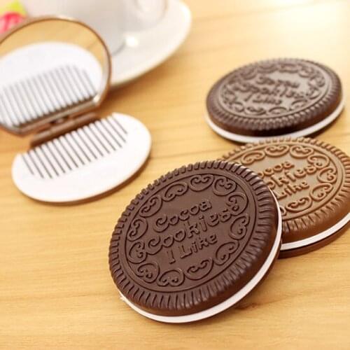 1 PCS Cute Chocolate Cookie Shaped Design Small Mirror with Comb Women Girls Makeup Tool Pocket Mirror Home Office Use