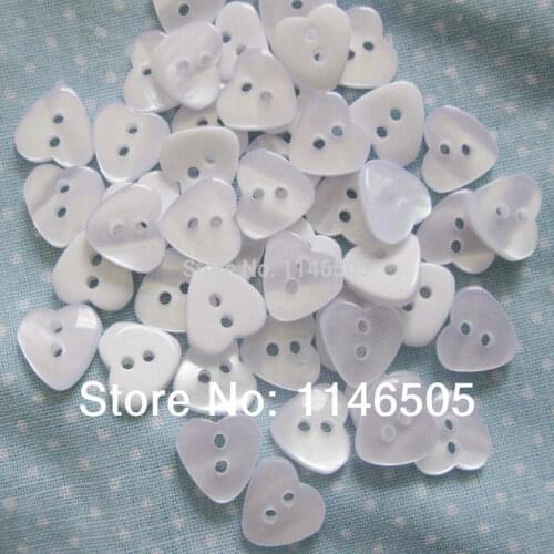 100pcs/lot Resin White Button 11mm*12mm Heart Shape Shirt Buttons Garment Accessories scrapbooking diy accessory
