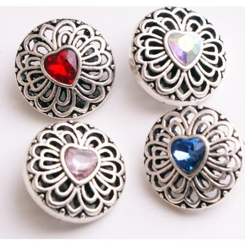 XH3570 Vintage LOVE 18mm Metal Snap button
