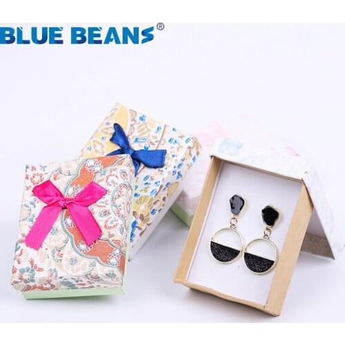 2020 New Square box jewelry organizer Shiny box Engagement Ring For Earrings Necklace Bracelet Display Bow paper Box Gift Holder