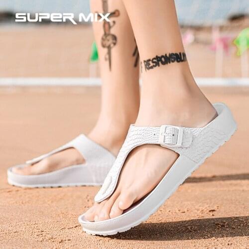 2021Summer Men Slippers Beach Sandals Massage Flip-flops Comfortable Men Casual Shoes Fashion Men Flip Flops Hot Sell Footwear