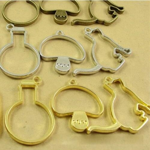MINGXUAN 10pcs Cat moon shape Metal Frame Pendant Bezel Setting Cabochon Setting UV Resin Epoxy Resin Charm Jewelry Findings