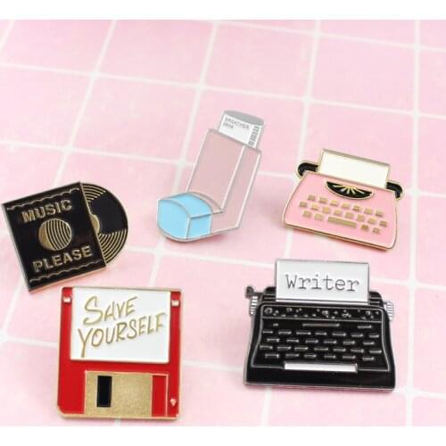 Vintage Daily Supplies Brooch Music Typewriters USB Flash Disc CD SAVE YOURSELF Computer Fashion Badge Souvenir Jewelry Gift