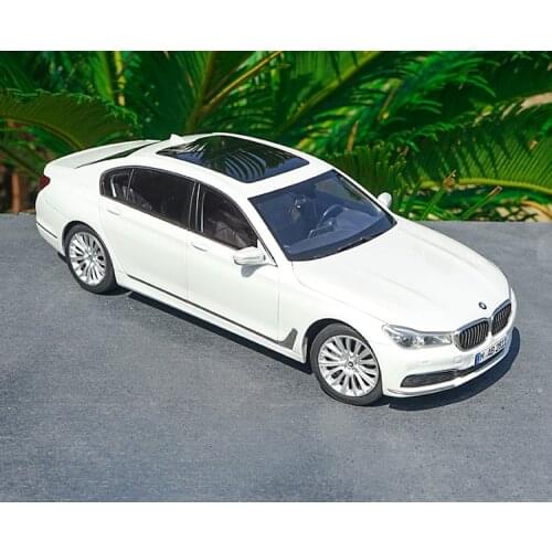 Original factory 1:18 new T7 series Brand new 750Li/760Li white Alloy Toy Metal classic toy models for gift, collection