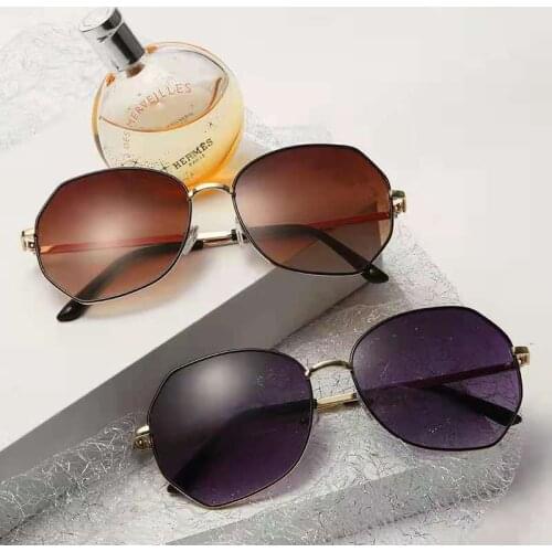 New sunglasses women Korean version of irregular frame women polarized sunglasses net red with uv driving sunglasses