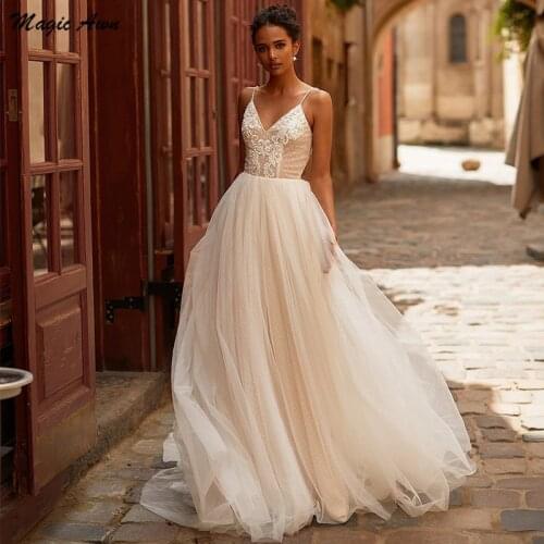 Magic Awn Vintage Light Champagne Wedding Dresses Lace Appliques Spaghetti Straps Polka Dots Tulle Boho Bridal Gowns Vestidos