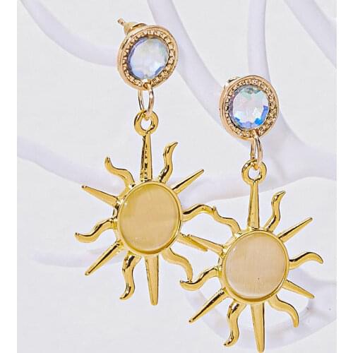 Ninalilier Dangle Earrings