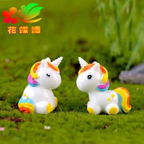 ZOCDOU 1 Piece Heavenly Unicorn Horse Mythical Animal Fairy Small Statue Mini Figurine Crafts Desk Ornament Miniatures Decor