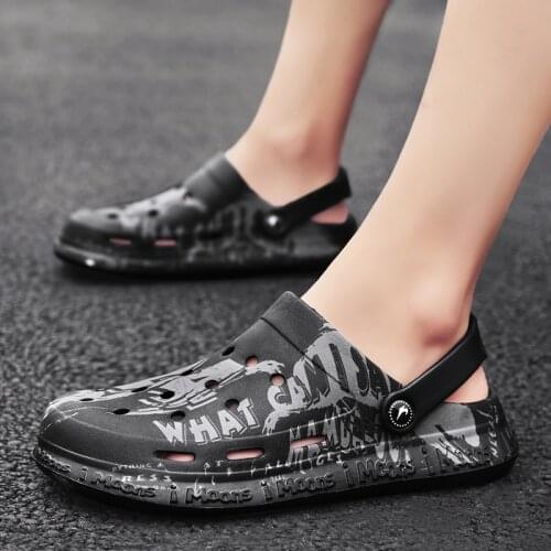 Fashion Men Slipper Outdoor Sports Shoes Street Sandals Garden Footwear Comfortable Light Weight EVA Slippers Double Color Clogs