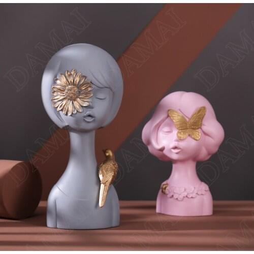 European Resin Figurines Creativity Character Living Room Desktop Decor Statue TV Cabinet Art Ornaments Home Decoration Modern