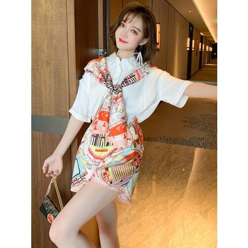 Fashion Stitching Printed Silk Scarf Lace-up Shirt + High Waist Wide Leg Shorts Two Piece Suit Womens Fashion Summer New Style