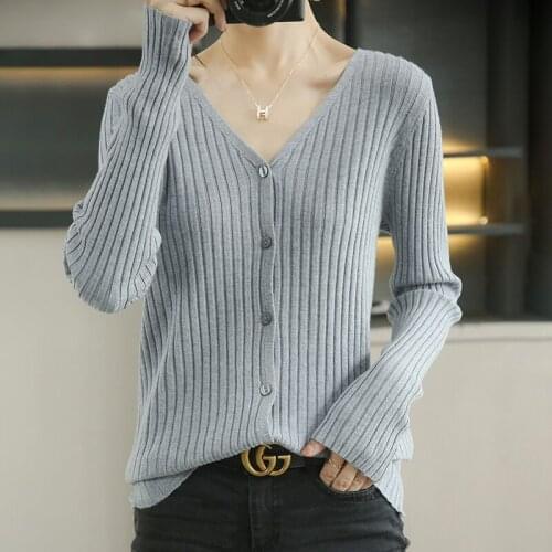 Spring And Autumn New Wool Sweater Cardigan Woman V-neck Sweater Fashion Slim Coat Shawl Knitted Sweater