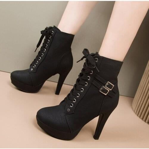 2021 Womens Shoes Martin Boots Winter Large Womens Boots Round Head Waterproof Platform High Heel Side Zipper Platform Shoes