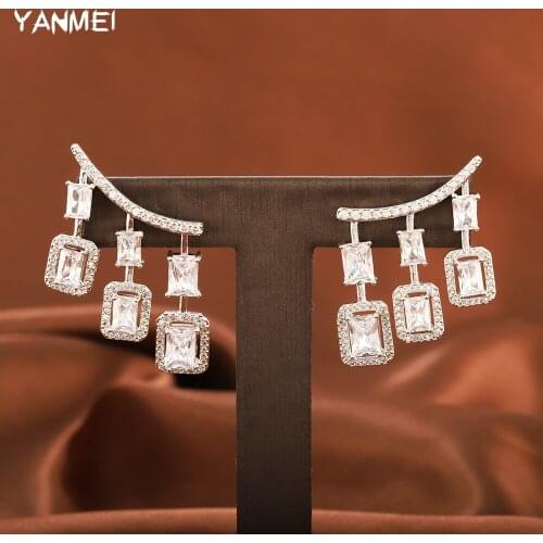 New Fashion Curve Geometric Square Earrings White Crystal Bridal Jewelry Fashion Cubic Zirconia Dinner Elegant Jewelry
