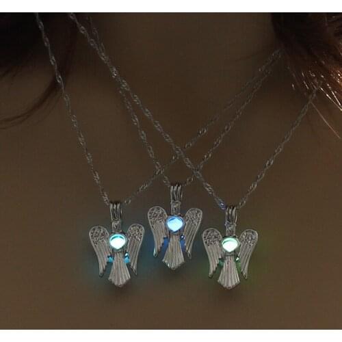 Steam Punk Glow in the Dark Necklace with Silver Plated Jewelry with Eagle Shaped Luminous Stone Pendant Long Necklace Jewerly