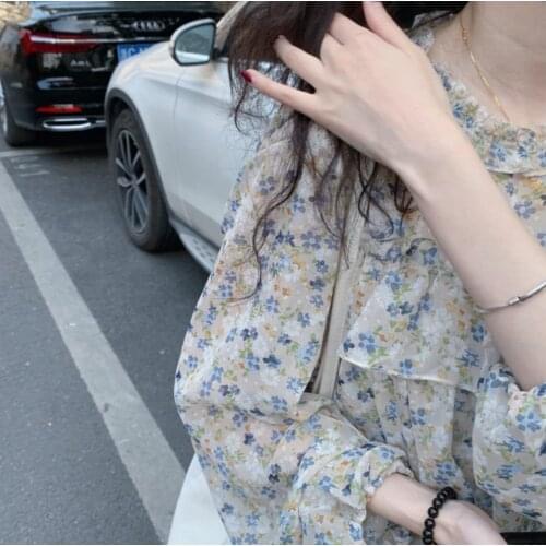 Korean version of fresh floral shirt 2021 early spring new ruffled net red chiffon shirt