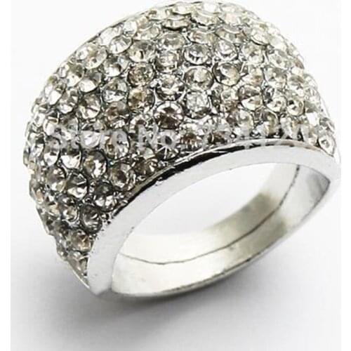 2018 New Fashion jewelry wholesale Shining Full Rhinestone Finger Ring For Woman Luxurious Paragraph ,free shipping