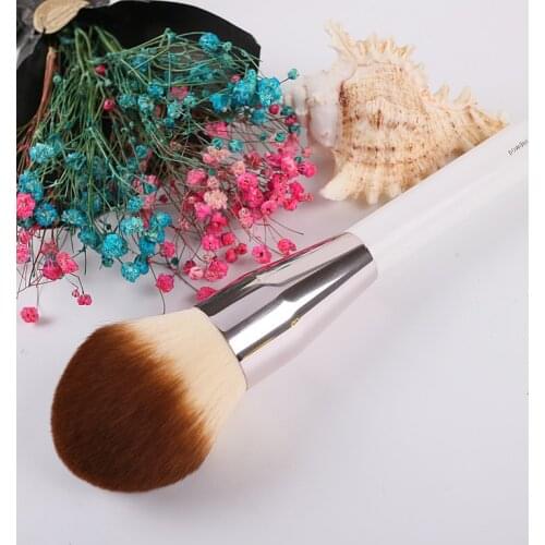 High-end Big Size Makeup Powder Brush Brand Smooth Precision Flawless Foundation Blush Brushes White Color