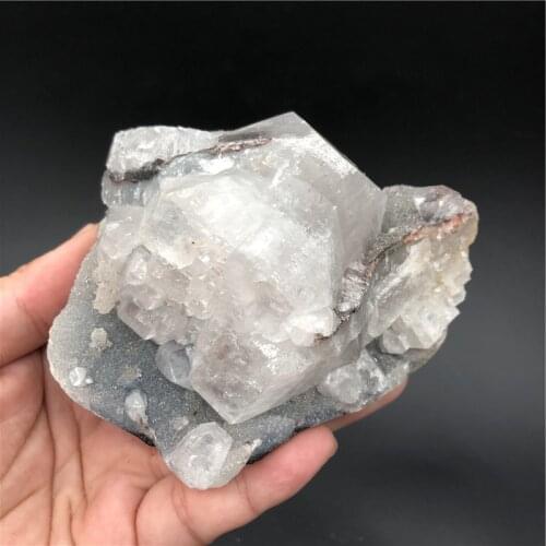 0.39kg Beautiful natural mineral apophyllite with zeolite specimens