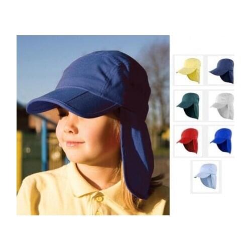 Cap Saharan children folding