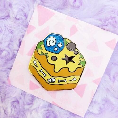 Shiny Cake Crossing Fossil Brooch Pins Enamel Metal Badges Lapel Pin Brooches Jackets Jeans Fashion Jewelry Accessories