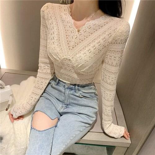 2020 sweet v-neck vintage women lace blouse sexy short slim long-sleeved hollow out lady elegant pulls all match tops G1270