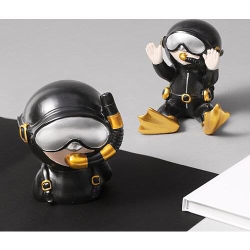 Modern Home Resin Diver Decoration Office Desk Ocean Diver Figurines Arts Sculptures