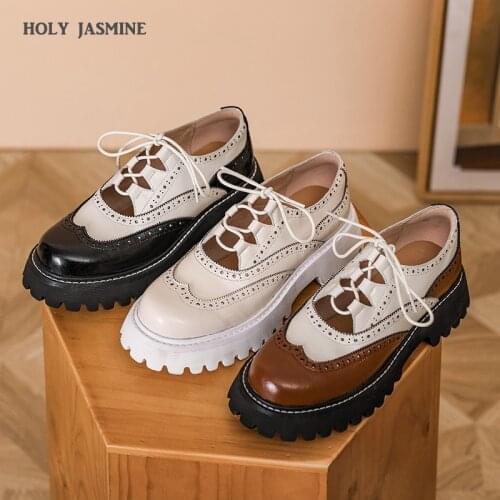 Women Derby Shoes Genuine Cow Leather Brogue Style Wingtip Round Toe Lace-Up Top Quality Brand Shoes 2021 Spring Platform Heels