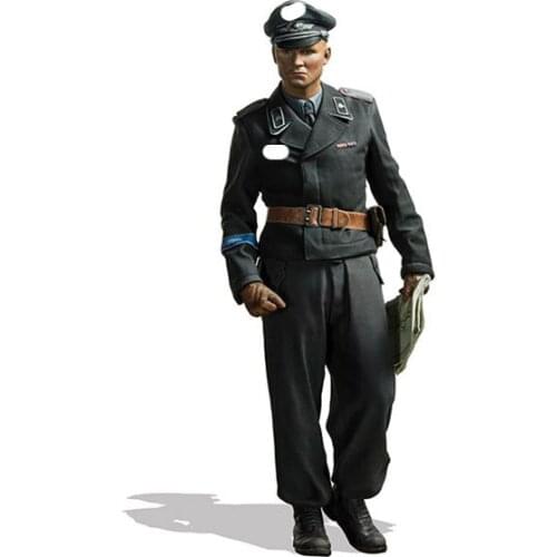 1/35 officer, figure of Resin Kit Model, of Second World War, German Air Force armoured division, unassambled without painting