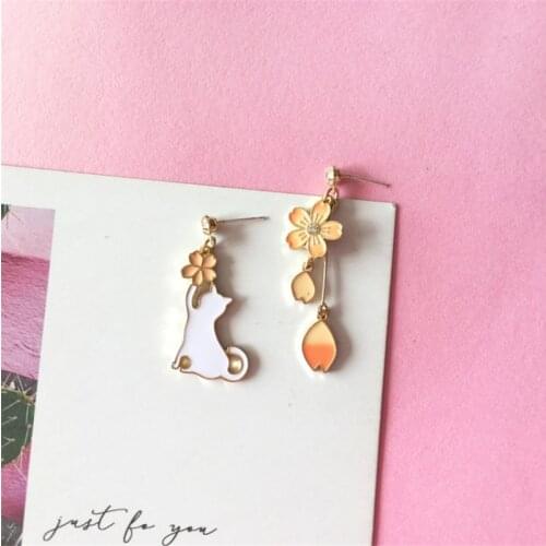 Fashion personality personality asymmetric nifty cat earrings flower petals earrings stud earrings women jewelry accessories