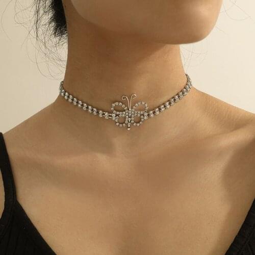 Chic Temperament Hollow Rhinestone Butterfly Choker Necklace Women Elegant Fashion Chocker Geometric Necklace Jewelry XR3220