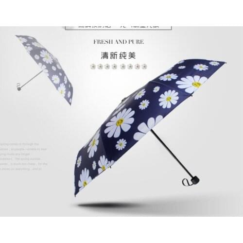2021 new small fresh creative Daisy blue sunny umbrella three folding black glue UV adult paraguas parasol umbrella rain women