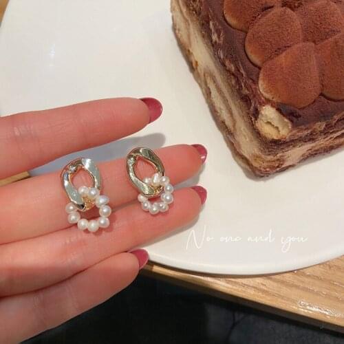 ZDMXJL 2021 New Arrival Fashion Womens Earrings Fine Simple Pearl Round Earrings For Women Party Jewelry Gifts Drop-shipping