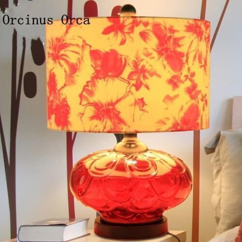 Modern Simple Red Glass Table Lamp Living Room Bedroom Bedside Lamp European Romantic LED Wedding Gift Table Lamp