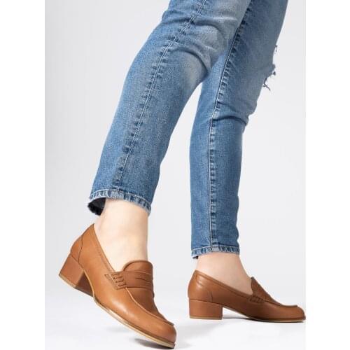 CZ London Genuine Leather Heels Loafer Round Toe Shoes