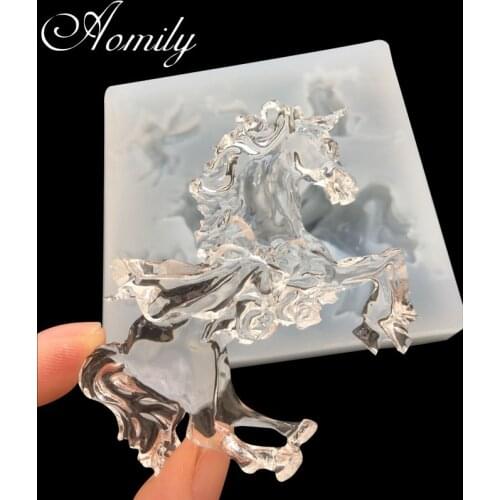 Aomily Pegasus Shape DIY Crystal Epoxy Mold UV Silicone Mold for Making Plaster Aromatherapy Handmade Clay Decoration Moulds