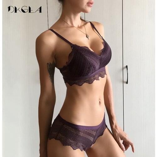 New Top Blue Bra Panties Set Lace Lingerie Thin Cotton Brassiere Wire Free Embroider Bra Women Underwear Set Sexy Deep V Gather