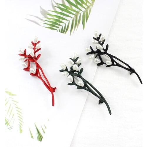 European and American Pop Plant Brooch Sawtooth Pearl Inlaid Fashion Collar Pin Ladies Sweater Coat Non-slip Boutonniere Gift