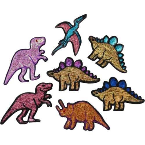 1pcs DIY Sequin Dinosaur Patches Embroidered Applique Clothing Sew Badges 3D Stickers Sewing Accessories Hot Sale