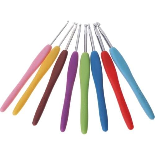8Pcs Crochet Needles 2.5-6mm Rubber Handle Hooks Knitting Set Kit Accessories 19QB