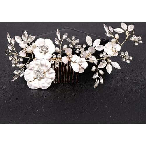 Gold Flower Pearl Rhinestone Wedding Hair Combs Hair Accessories for Bridal Headpiece Back Decorative Combs Women Hair Jewelry