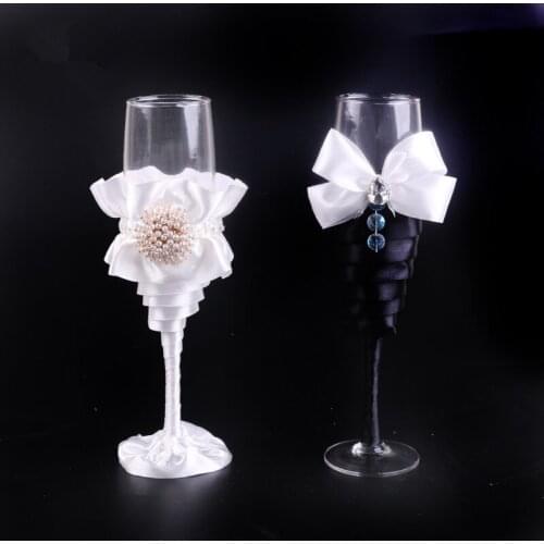 2 PCS / Set white and black Wedding Glasses Set Champagne Toasting Glasses For Weddings Toasting Flute Long Wine Glasses Cup